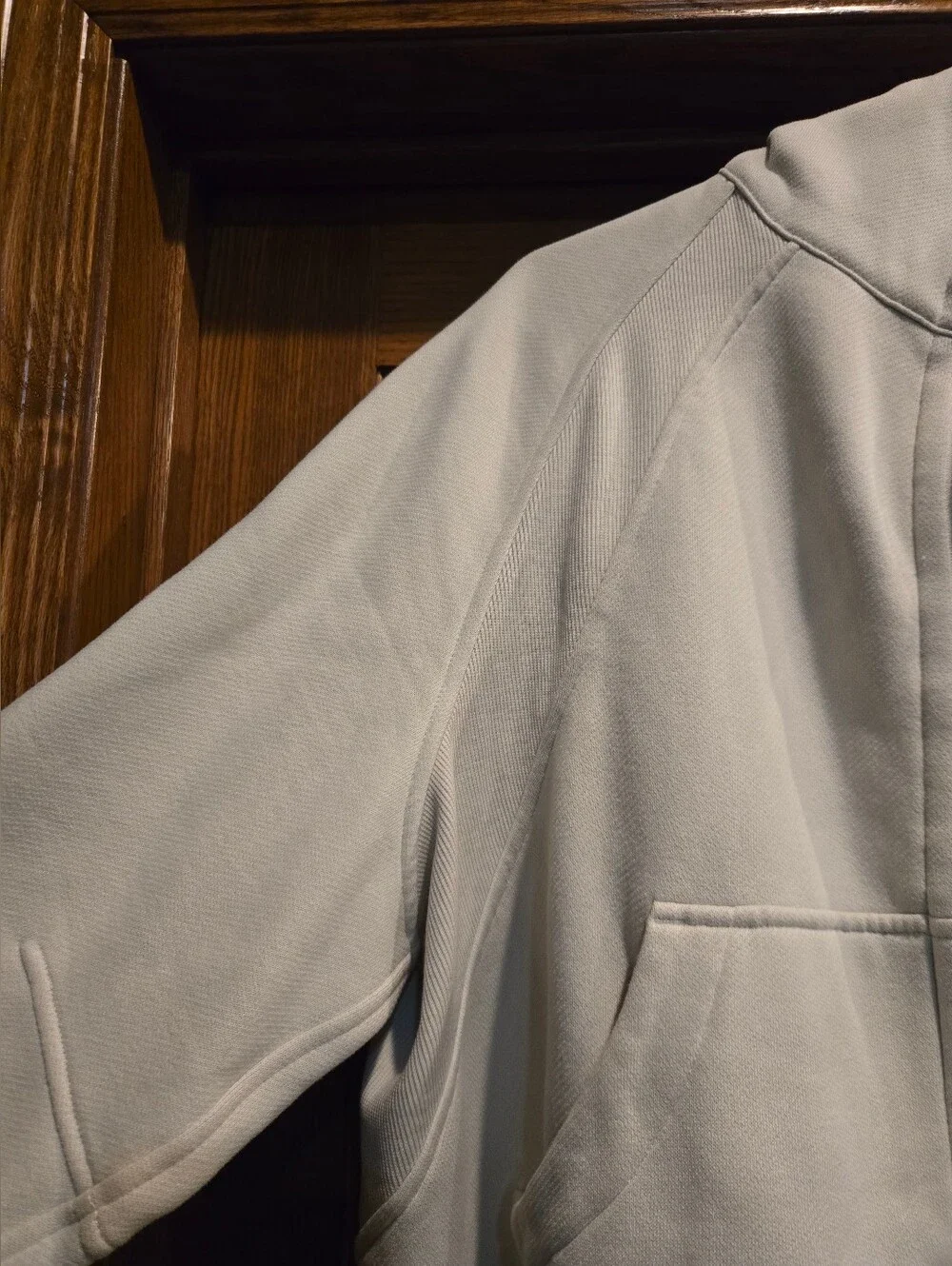 Lululemon athletica, Scuba, Light Cream Zip Hoodie